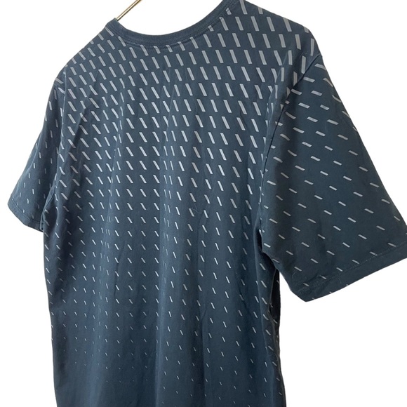 ⭐️2/$20 Nike Graphic Logo Print Black Pull Over Crew Neck Tee - Picture 7 of 12